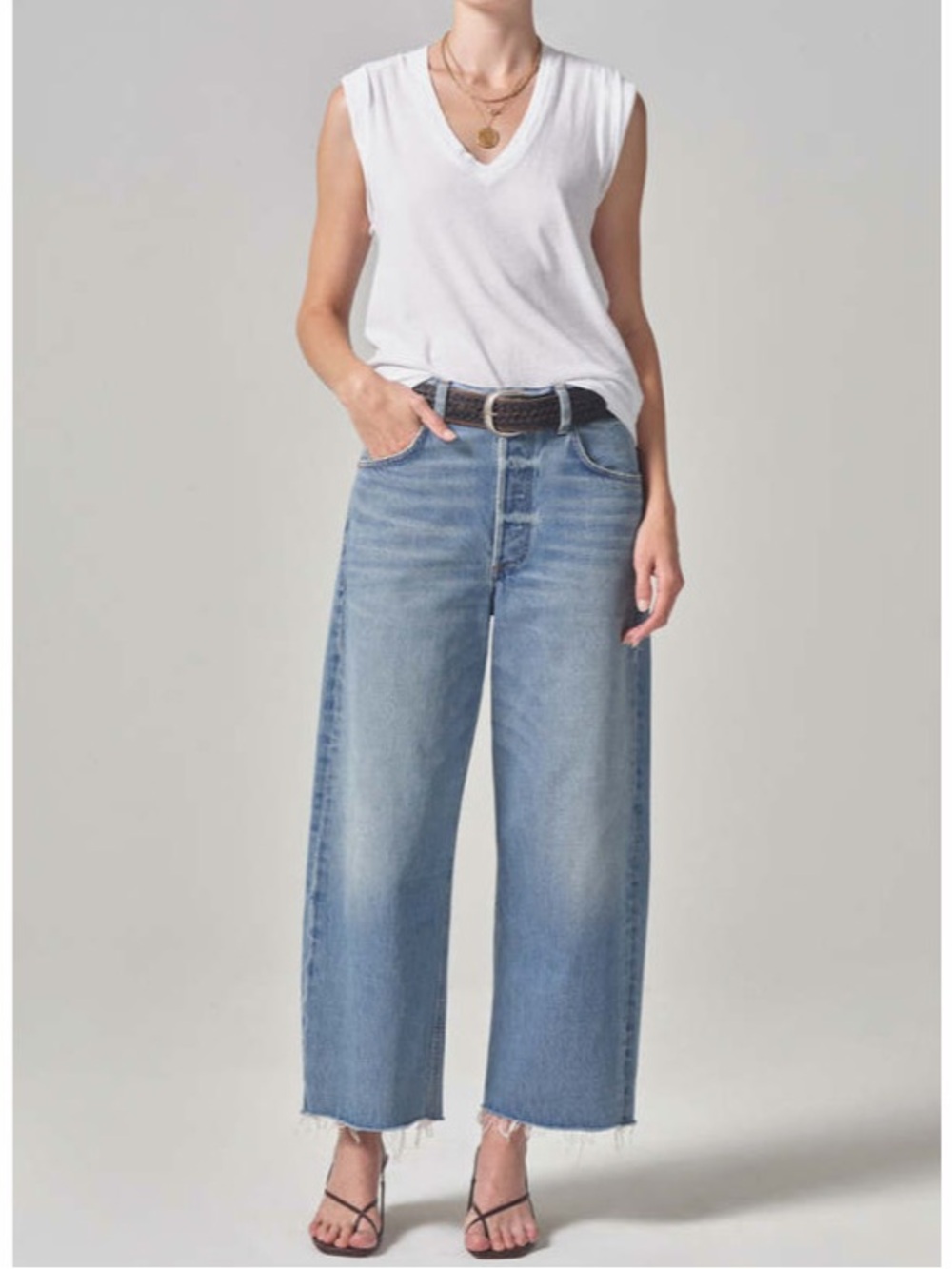 NEW Citizens Of Humanity Ayla Barrel Leg Crop Raw Hem in Sodapop Womens Size 26‎